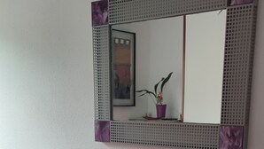 Shared Dormitory, 1 Bedroom, Accessible, Balcony - Room-room With Ensuite Bathroom Kitchen (Sopelana)