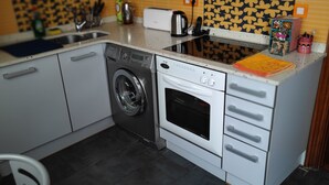 Shared Dormitory, 1 Bedroom, Accessible, Balcony | Private kitchen - Room in Apartment - Guest's Bedroom, WC, Shared Kitchen and Living Room Sopelabi217 (Sopelana)