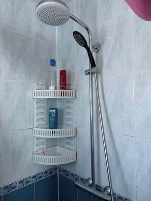 Bathroom shower - Puertito - 2 Bedrooms Flat, 70mq, On The Beach (Adeje)