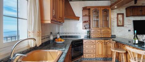 Loft, 3 slaapkamers, roken, balkon | Privékeuken