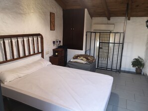 House, 2 Bedrooms, Smoking, Terrace | 2 bedrooms