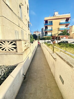 Front of property - Beautiful And Bright Apartment In Calafell, (El Vendrell)