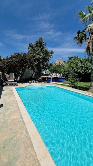 House, 3 Bedrooms, Smoking, Private Pool | Pool | Outdoor pool - House With Exclusive Pool and Garden 7 min Walk From the Beach and the Center (El Campello)