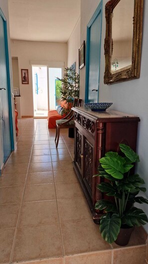 House, 3 Bedrooms, Smoking, Private Pool | Interior - House With Exclusive Pool and Garden 7 min Walk From the Beach and the Center (El Campello)