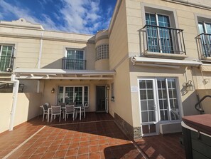 Apartment, 2 Bedrooms, Smoking, Balcony | Exterior