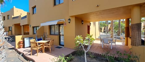 Apartment, 1 Bedroom, Accessible, Smoking | Outdoor dining