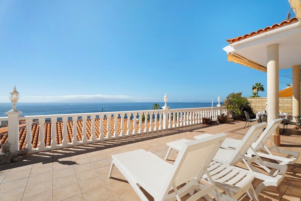 Terrace/patio - Agradable Casa Carla & Pool Private (Santiago del Teide)
