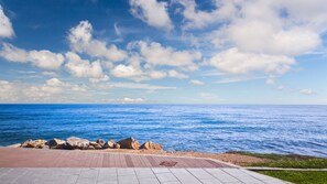 Beach - Seaside Vacation Apartment (Torrevieja)