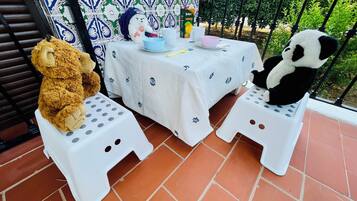 Chalet, 3 Bedrooms, Accessible, Smoking | Outdoor dining