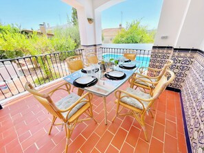 Chalet, 3 Schlafzimmer, barrierefrei, Raucher | Terrasse/Patio