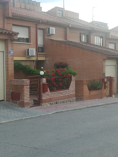 Room-triple Room in Chalet in Toledo