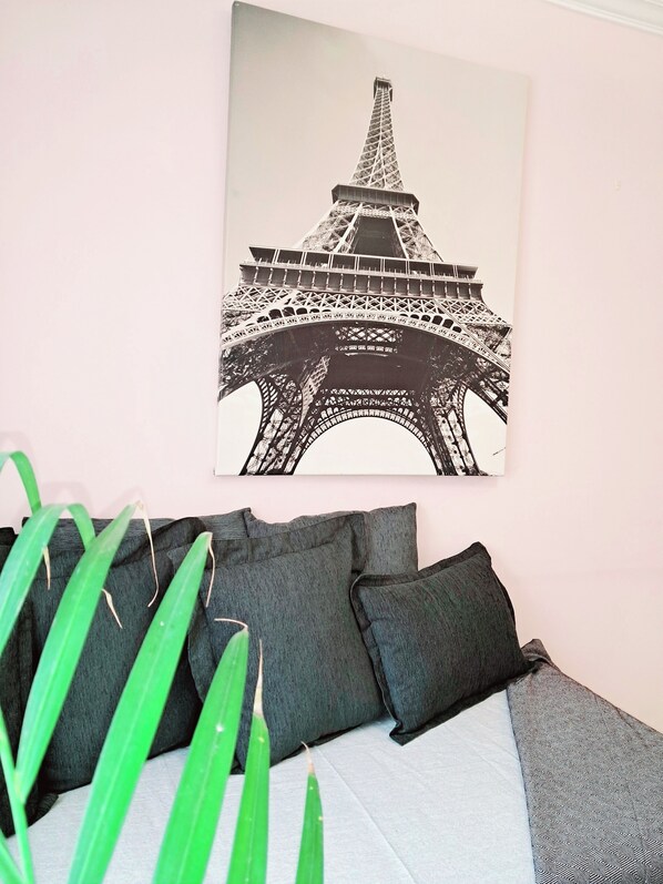 Appartement, 1 chambre, accessible aux personnes à mobilité réduite, patio | Salle de séjour