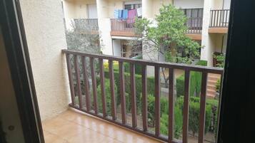 Apartment, 2 Bedrooms, Smoking, Balcony | Balcony