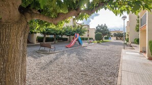Appartement, 2 chambres, fumeur, balcon | Terrain de l’hébergement 