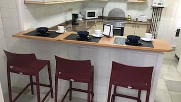 Apartment, 2 Bedrooms, Accessible, Terrace | Interior