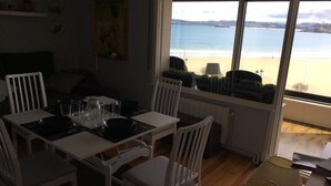 Apartment, 2 Schlafzimmer, barrierefrei, Terrasse | Speisen