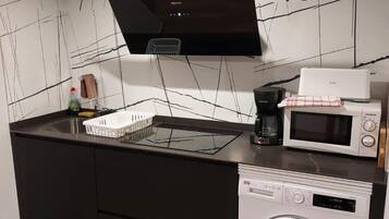 Apartment, 1 Bedroom, City View | Interior