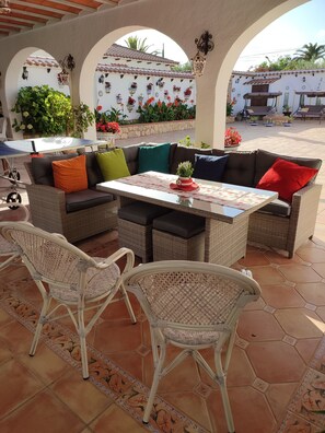 Vila, 5 quartos, para fumantes, piscina particular | Parte interna