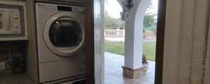 Vil·la, 5 dormitoris, fumadors, piscina privada | Interior
