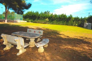 Vil·la, 5 dormitoris, fumadors, piscina privada | Servei de restauració a l'aire lliure