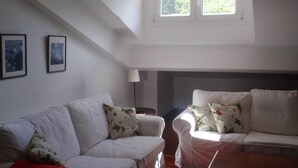House, 3 Bedrooms, Garden View | Living area - Only 30 Kms From San Sebastian (Vera de Bidasoa)