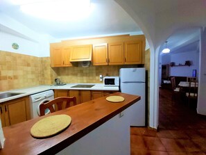 Apartment, 1 Bedroom, Smoking, Terrace | Interior