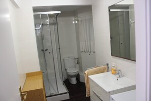 Appartement, 1 slaapkamer, toegankelijk voor mindervaliden, balkon | Badkamer