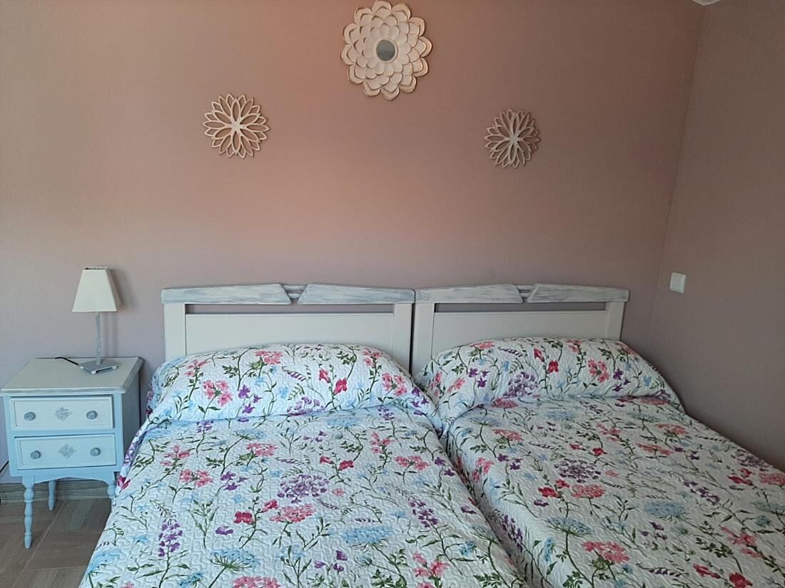 Hus - 3 soveværelser - ryger - pejs i værelset | 3 soveværelser