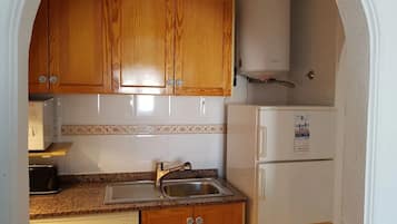 Apartment, 2 Bedrooms, Smoking, Balcony | Interior