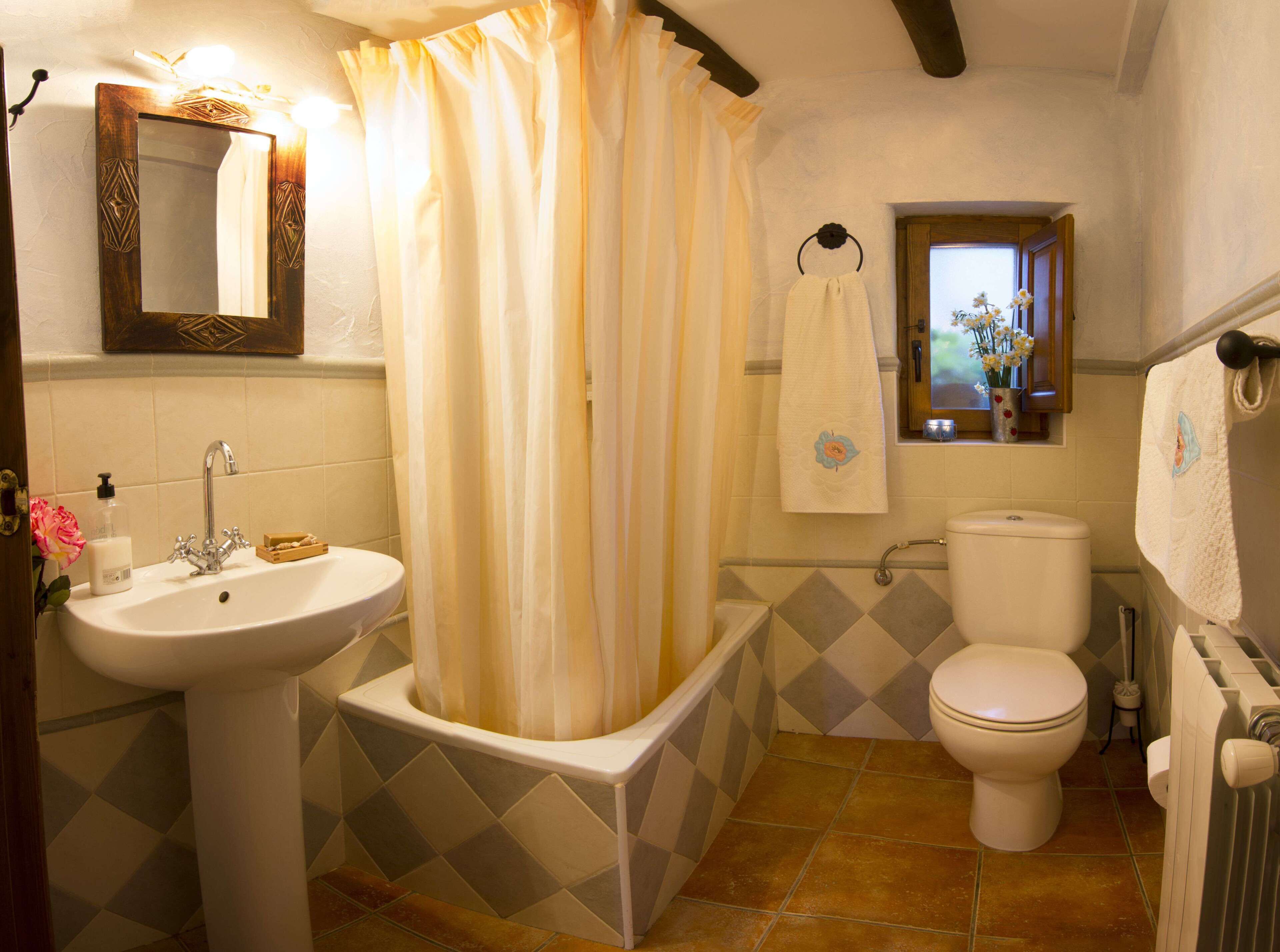 Casa, 4 habitaciones, fumadores, patio | Baño