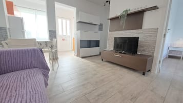 Apartment, 2 Schlafzimmer, Gartenblick | Wohnzimmer