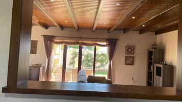 Chalet, 3 Bedrooms, Accessible, Smoking | Interior