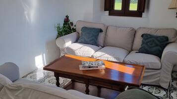 Rumah, 5 kamar tidur, balkon, pemandangan kebun | Ruang keluarga