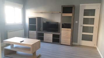 Apartemen, 2 kamar tidur, balkon, pemandangan kota | Interior