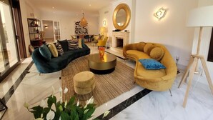 Chambre, 1 chambre, fumeur, piscine privée | Aire de séjour