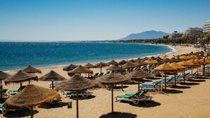 Chambre, 1 chambre, fumeur, piscine privée | Plage