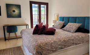 Zimmer, 1 Schlafzimmer, Raucher, eigener Pool | 1 Schlafzimmer