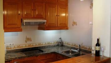 House, 2 Bedrooms, Smoking, Terrace | Interior