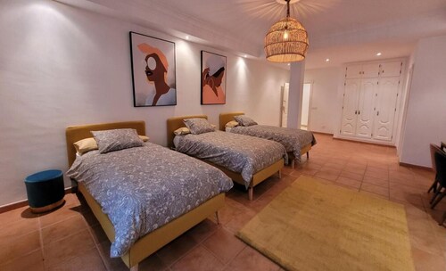 Room in B&B - Beautiful La Perla Miguel