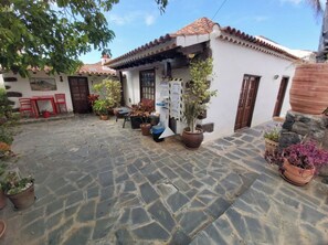 House, 1 Bedroom, Smoking, Patio | Terrace/patio