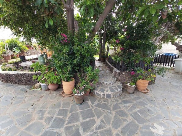 House, 1 Bedroom, Smoking, Patio | Garden