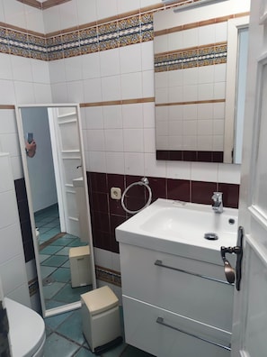 Departamento, 2 habitaciones | Baño