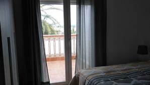 House, 2 Bedrooms, Smoking, Terrace