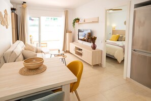 Appartement, 1 slaapkamer, terras | Woonkamer
