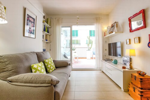 Cuban Green Terrace Apart -1st Floor-center