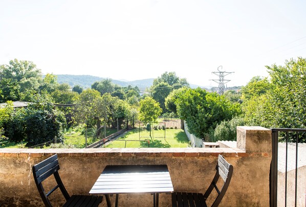 House, 4 Bedrooms, Smoking, Balcony | Outdoor dining - Can Cirera, Rural House In Girona (Serinya)