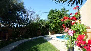 House, 3 Bedrooms, Accessible, Smoking | Garden