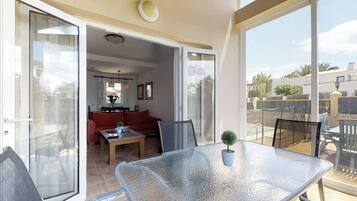 Villa, 2 Bedrooms, Private Pool | Outdoor dining