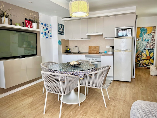 Apartment, 2 Bedrooms, Terrace, Ocean View | Private kitchen