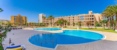 Appartement, 2 chambres, terrasse, vue océan | Piscine | Piscine extérieure